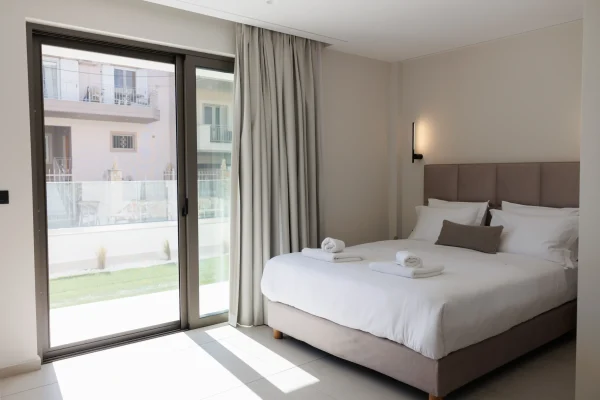 ELYSIAN BOUTIQUE SUITES Family Room με θέα στη λιμνοθάλασσα