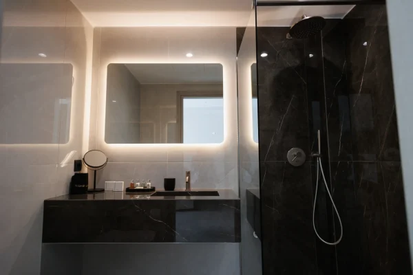 ELYSIAN BOUTIQUE SUITES Family Room με θέα στη λιμνοθάλασσα