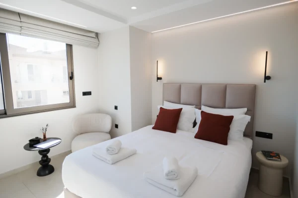 ELYSIAN BOUTIQUE SUITES Junior Suite με θέα στη λιμνοθάλασσα