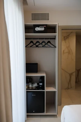 ELYSIAN BOUTIQUE SUITES Standard Double Room με θέα στην πόλη