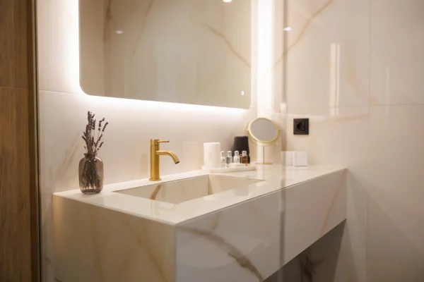 ELYSIAN BOUTIQUE SUITES Standard Suite με πλευρική θέα στη λιμνοθάλασσα